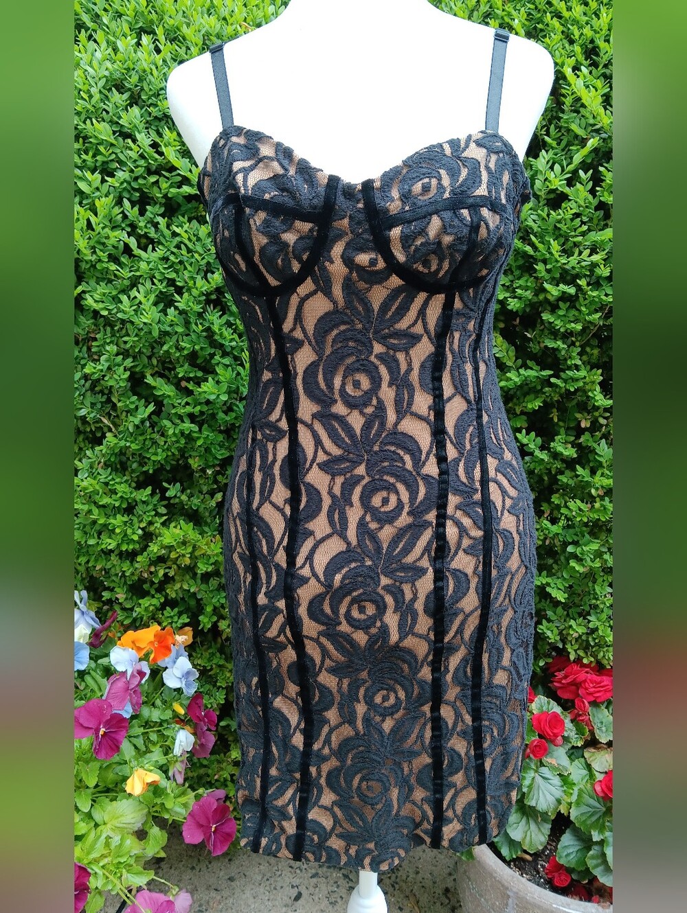 INC Black lace vintage mini cocktail dress. NEW, never Worn. - Picture 4 of 8
